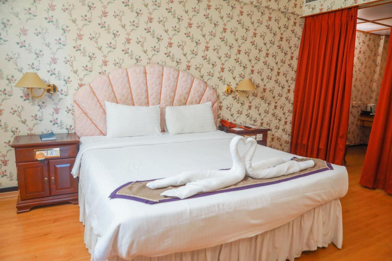 Bell Hotel Sivakasi ภายนอก รูปภาพ