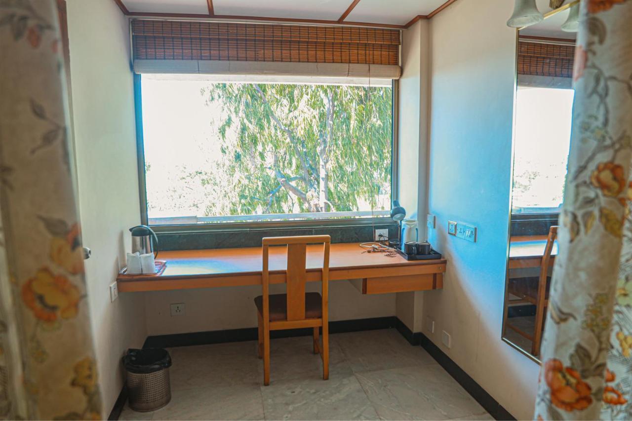Bell Hotel Sivakasi ภายนอก รูปภาพ