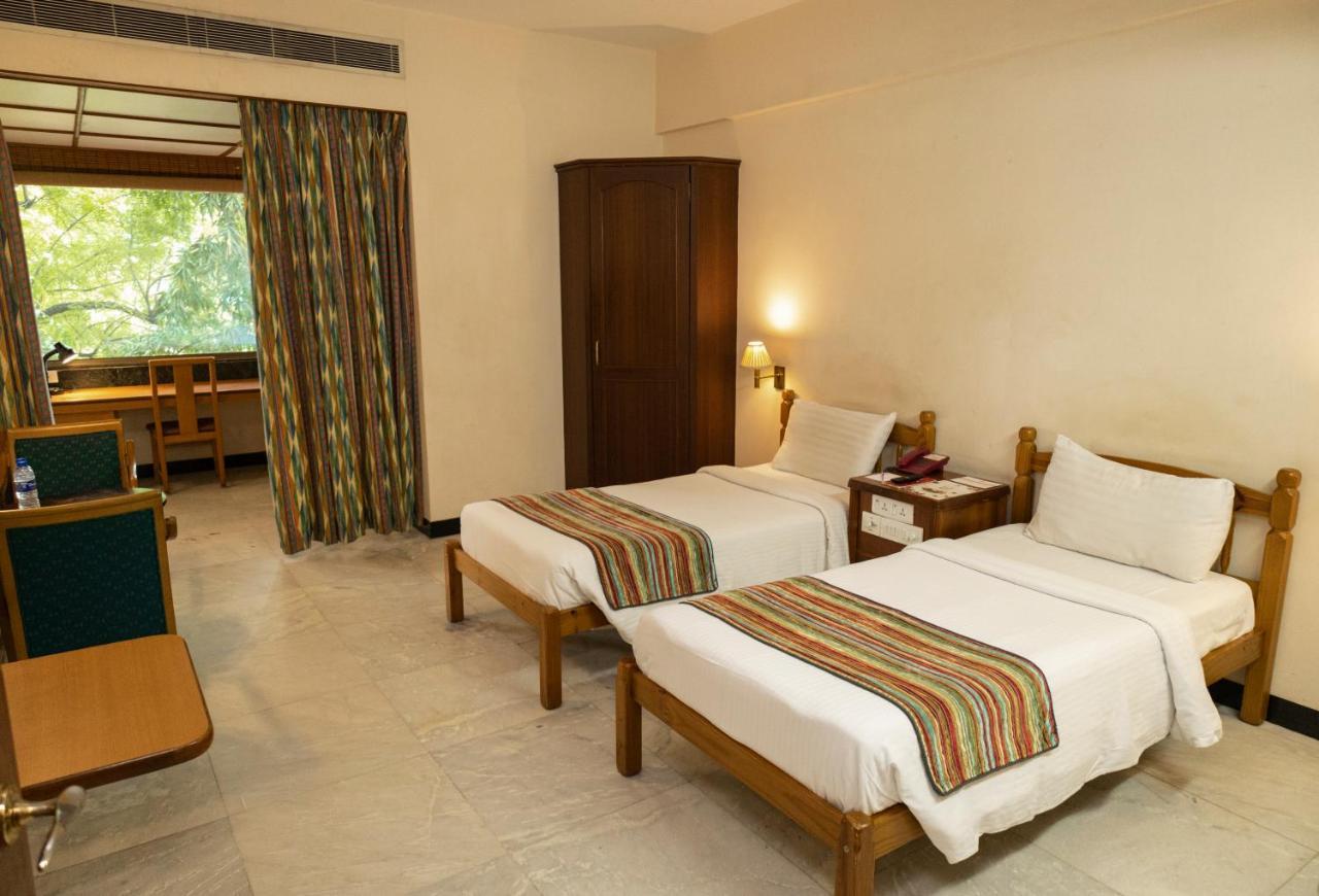 Bell Hotel Sivakasi ภายนอก รูปภาพ