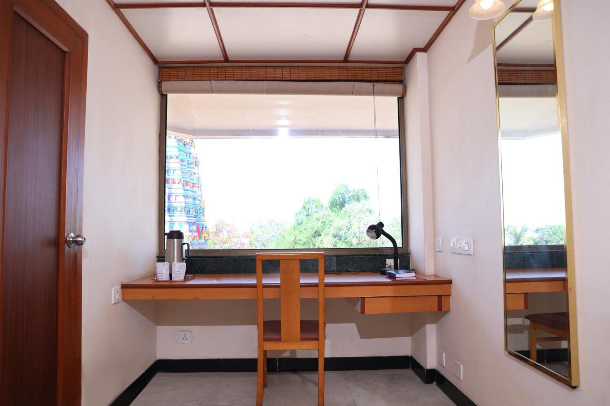 Bell Hotel Sivakasi ภายนอก รูปภาพ